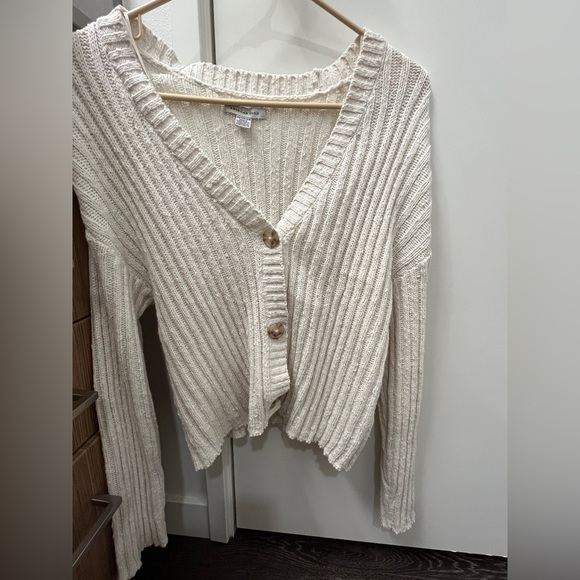 American Eagle Cardigan - Picture 2 of 6